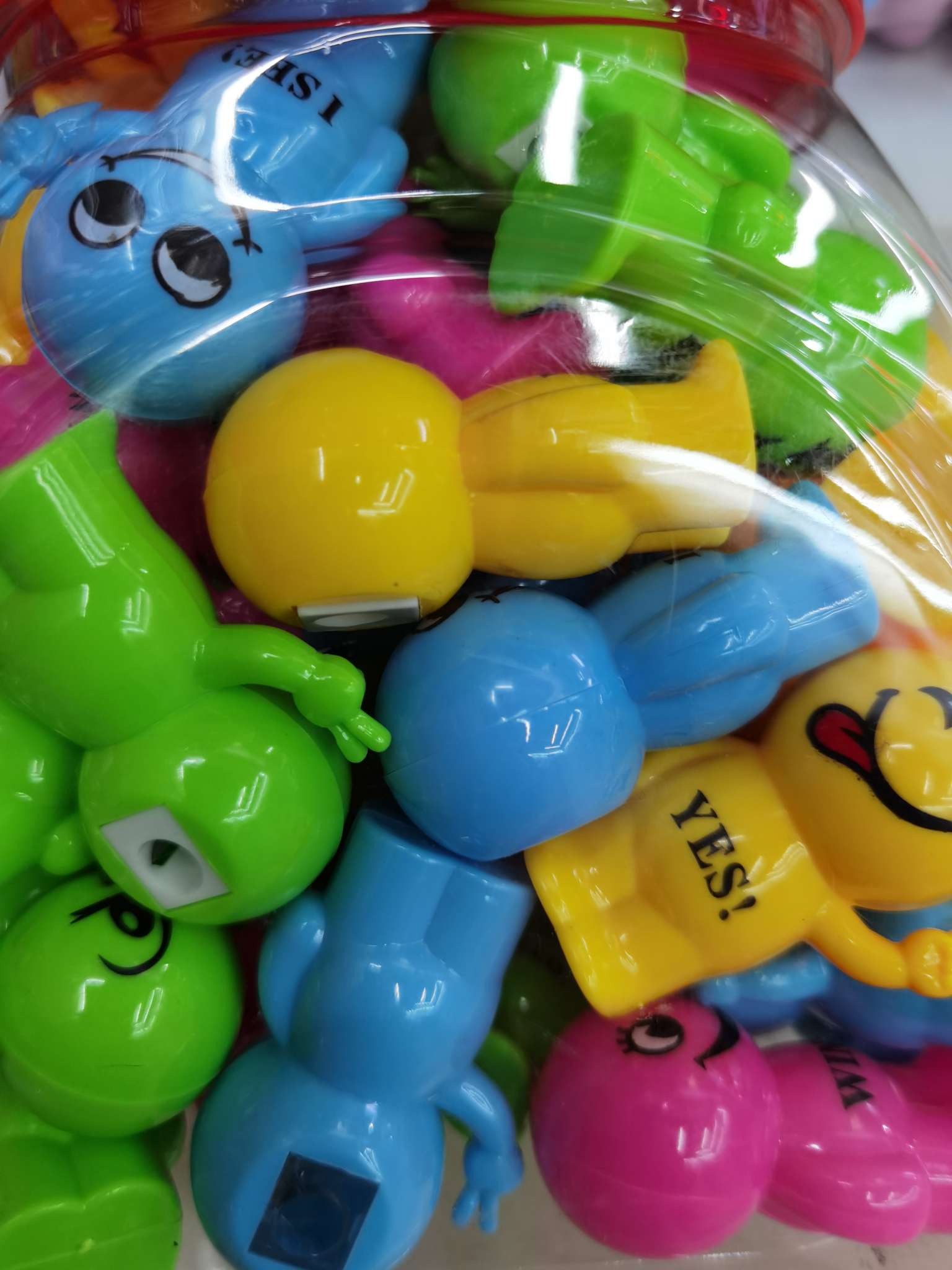 8077