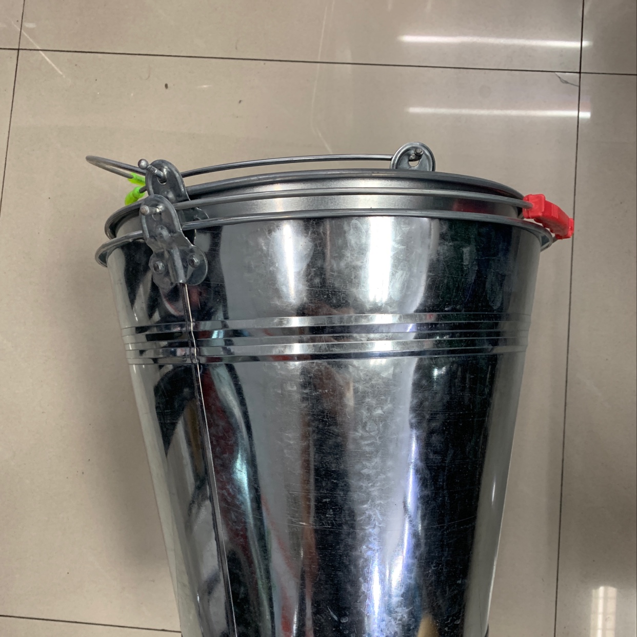 镀锌水桶 铁桶 手提桶 塑料桶 10L 