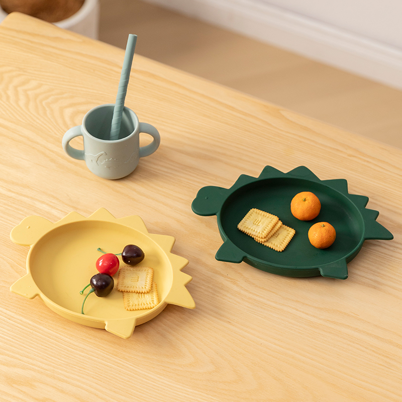 儿童餐具硅胶恐龙盘子宝宝辅食碗防摔吃饭盘