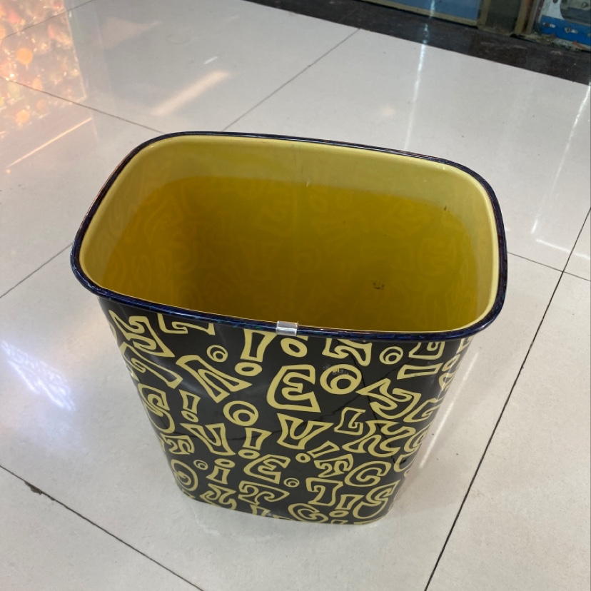 厂家直销时尚环保新款垃圾桶好用垃圾桶32