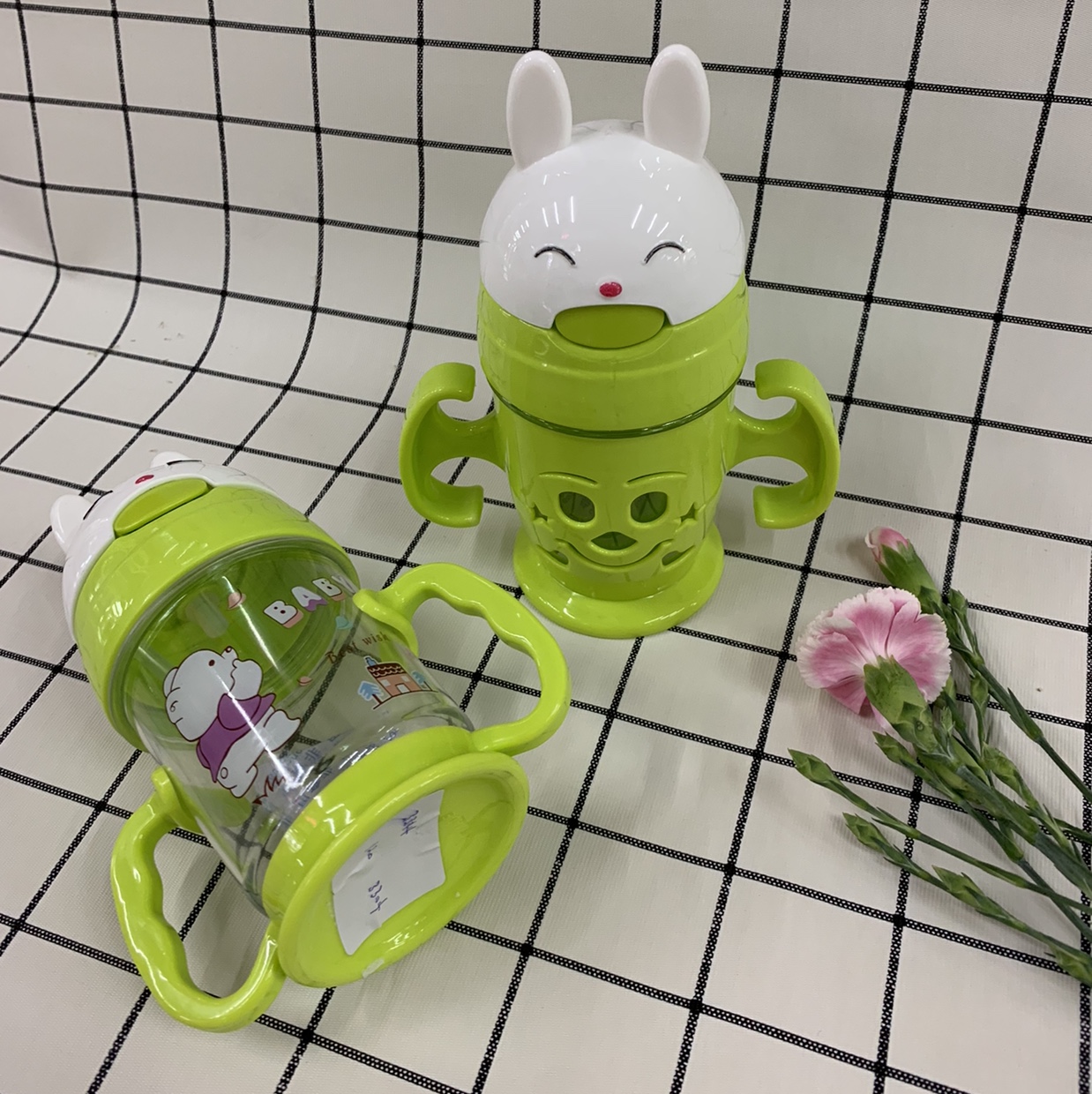 2025年新款兔子造型卡通造型儿童吸水杯